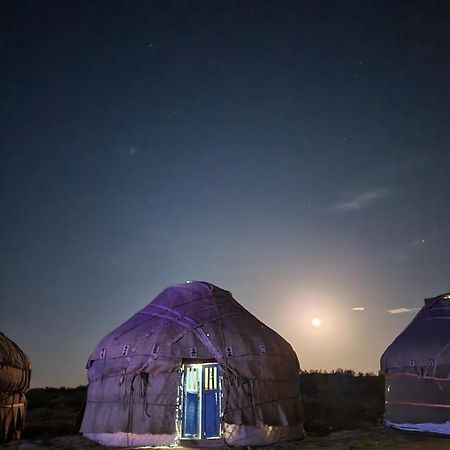 Готель Authentic Uzbek Yurt Camp Eco-Friendly Nurota Екстер'єр фото