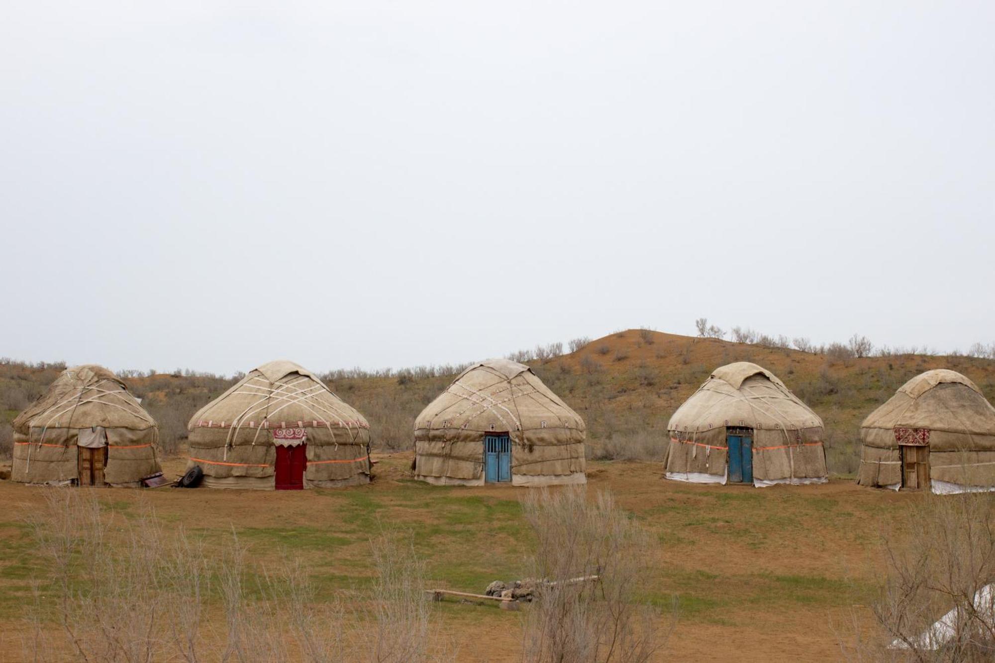Готель Authentic Uzbek Yurt Camp Eco-Friendly Nurota Екстер'єр фото