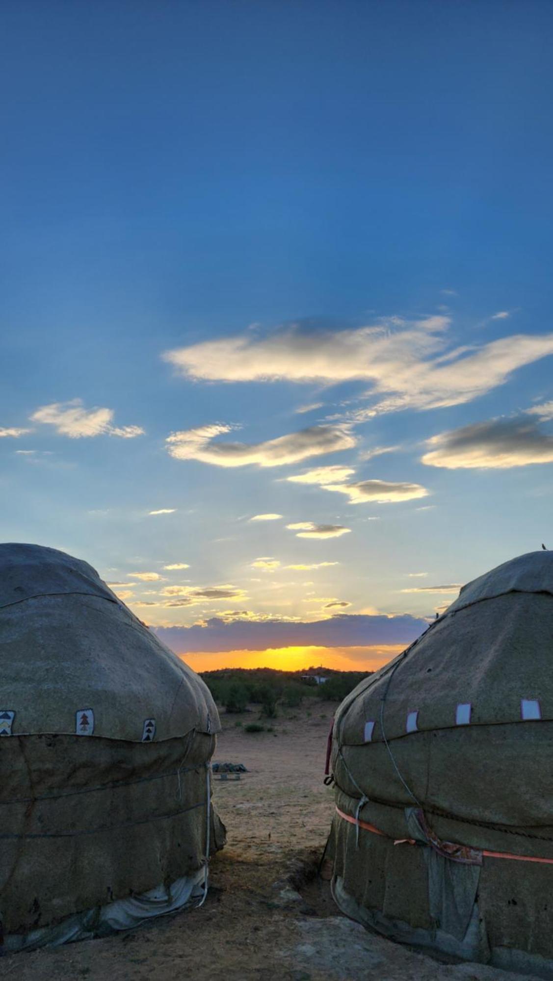 Готель Authentic Uzbek Yurt Camp Eco-Friendly Nurota Екстер'єр фото
