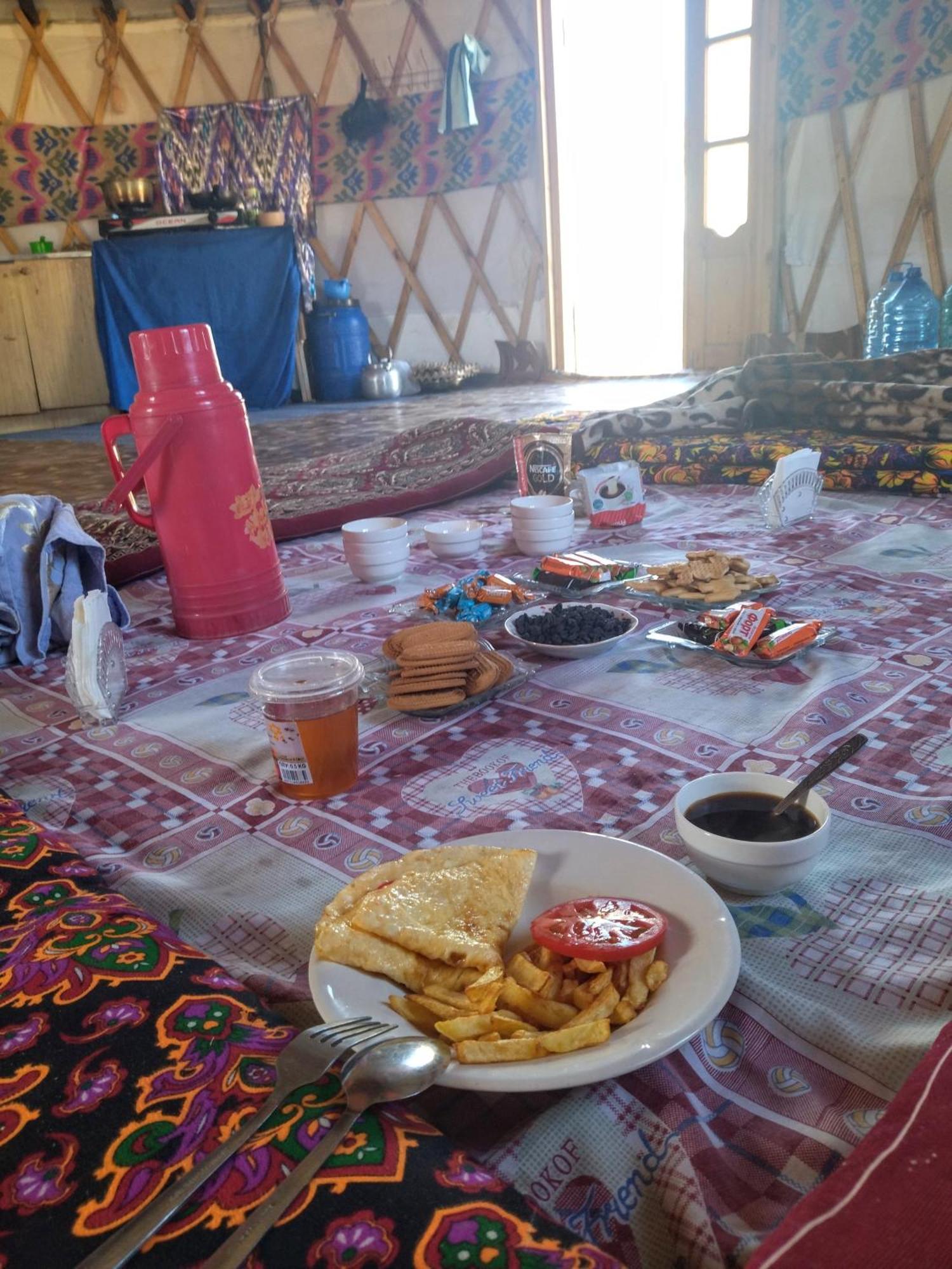 Готель Authentic Uzbek Yurt Camp Eco-Friendly Nurota Екстер'єр фото