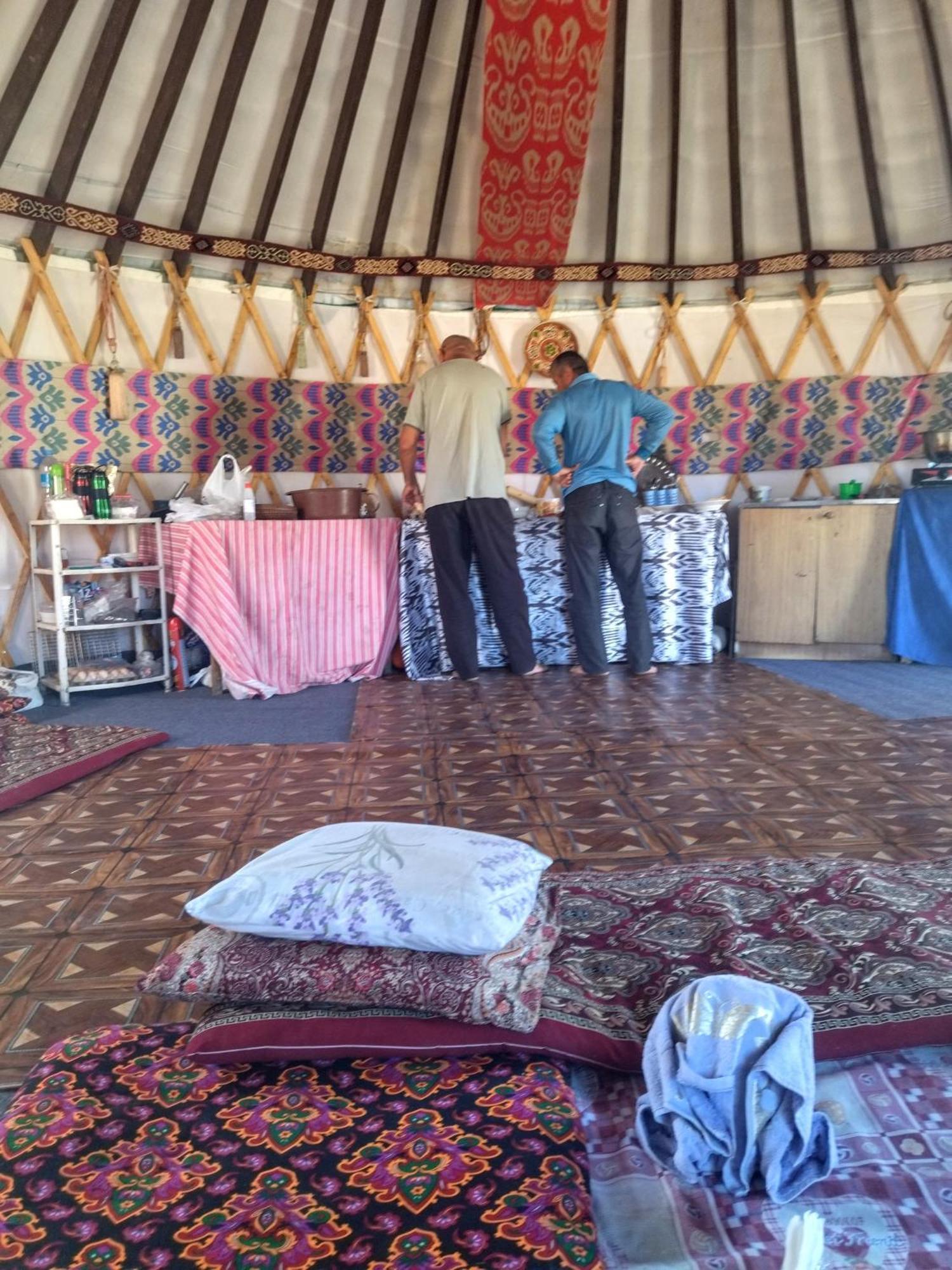 Готель Authentic Uzbek Yurt Camp Eco-Friendly Nurota Екстер'єр фото
