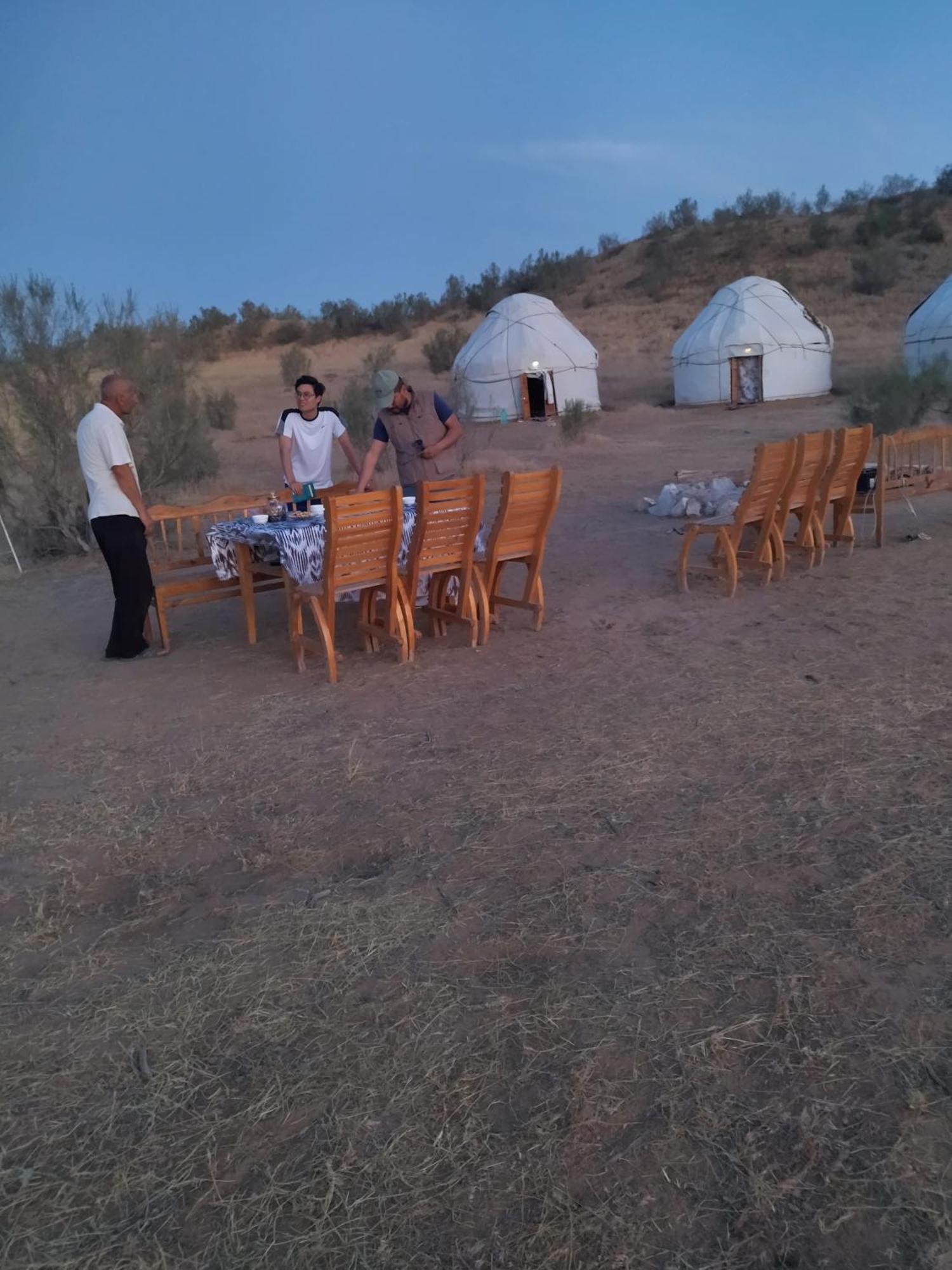 Готель Authentic Uzbek Yurt Camp Eco-Friendly Nurota Екстер'єр фото
